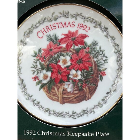 1992 American Greetings Christmas Keepsake Plate Poinsettia & Floral Basket - Picture 2 of 4